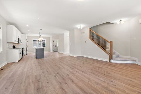 Tiny photo for 7630 W 66th Street, Bedford Park, IL 60501 (MLS # 12657205)