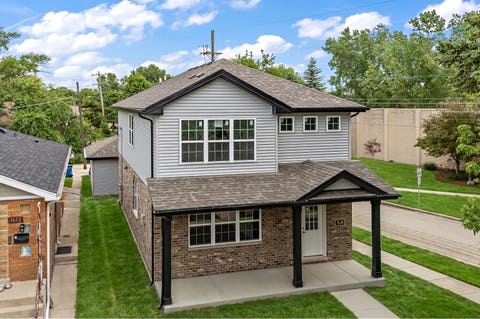 Tiny photo for 7630 W 66th Street, Bedford Park, IL 60501 (MLS # 12657205)