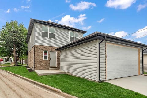 Tiny photo for 7630 W 66th Street, Bedford Park, IL 60501 (MLS # 12657205)