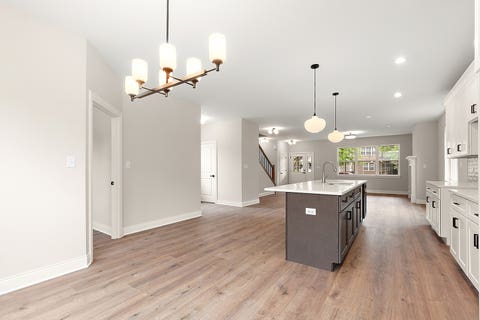 Tiny photo for 7630 W 66th Street, Bedford Park, IL 60501 (MLS # 12657205)