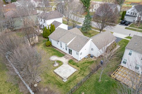 Tiny photo for 1531 Cumberland Parkway, Algonquin, IL 60102 (MLS # 12601453)