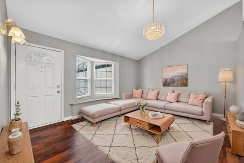 Tiny photo for 1531 Cumberland Parkway, Algonquin, IL 60102 (MLS # 12601453)