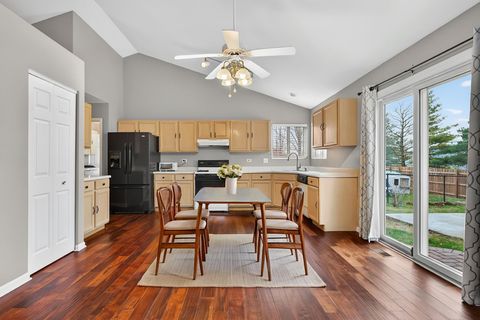 Tiny photo for 1531 Cumberland Parkway, Algonquin, IL 60102 (MLS # 12601453)