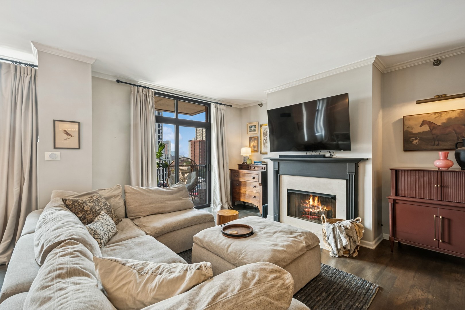 1122 N Dearborn Street 8E