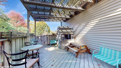 Tiny photo for 1640 S NEWTON Avenue, Park Ridge, IL 60068 (MLS # 12624003)