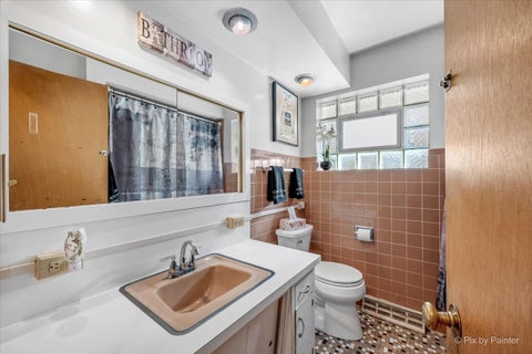 Tiny photo for 743 Newcastle Avenue, Westchester, IL 60154 (MLS # 12713762)