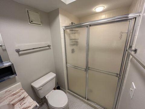 Tiny photo for 9731 N Fox Glen Drive #5C, Niles, IL 60714 (MLS # 12552928)