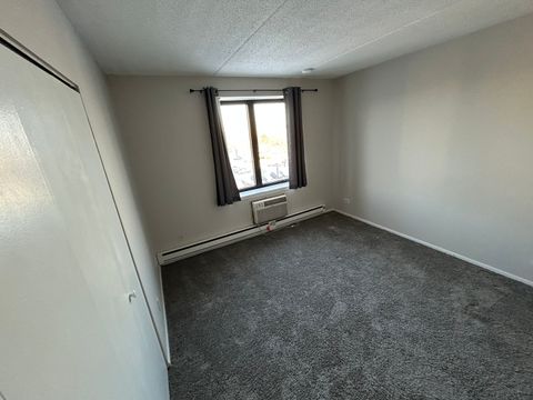 Tiny photo for 9731 N Fox Glen Drive #5C, Niles, IL 60714 (MLS # 12552928)