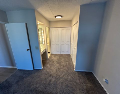Tiny photo for 9731 N Fox Glen Drive #5C, Niles, IL 60714 (MLS # 12552928)