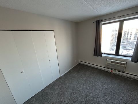 Tiny photo for 9731 N Fox Glen Drive #5C, Niles, IL 60714 (MLS # 12552928)