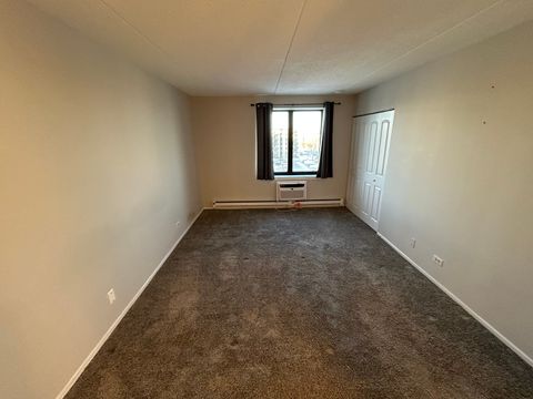 Tiny photo for 9731 N Fox Glen Drive #5C, Niles, IL 60714 (MLS # 12552928)