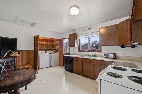 Tiny photo for 8026 W 84th Place, Justice, IL 60458 (MLS # 12580120)