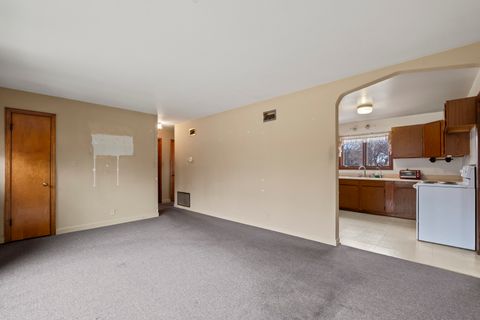 Tiny photo for 8026 W 84th Place, Justice, IL 60458 (MLS # 12580120)