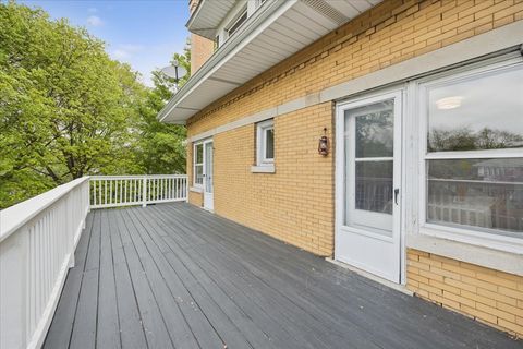 Tiny photo for 601 S Kenilworth Avenue, Oak Park, IL 60304 (MLS # 12627966)