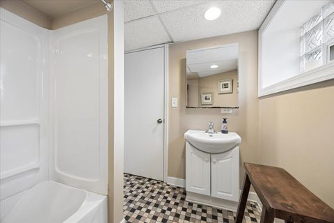 Tiny photo for 601 S Kenilworth Avenue, Oak Park, IL 60304 (MLS # 12627966)