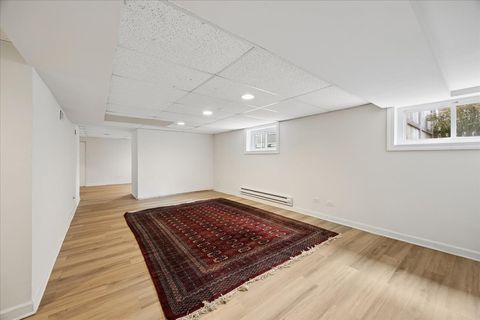 Tiny photo for 601 S Kenilworth Avenue, Oak Park, IL 60304 (MLS # 12627966)