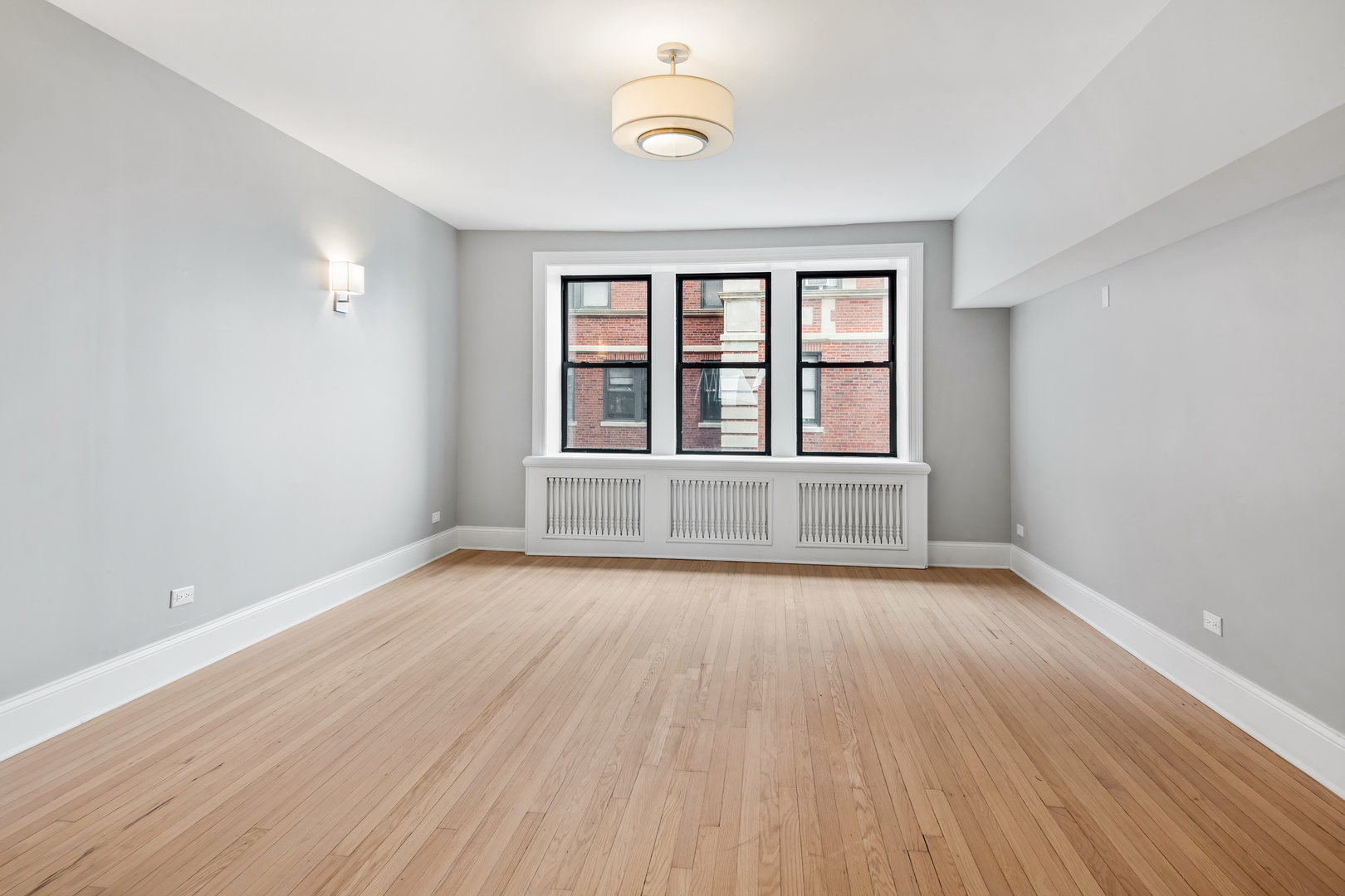 7000 S South Shore Drive PH-1401