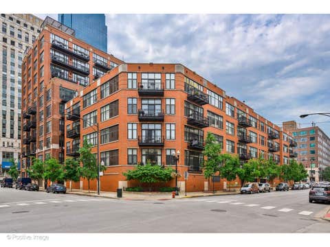 Photo of 333 W Hubbard Street #701, Chicago, IL 60654 (MLS # 12742016)