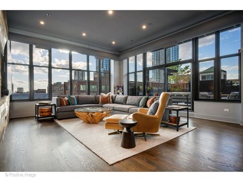 Tiny photo for 333 W Hubbard Street #701, Chicago, IL 60654 (MLS # 12742016)