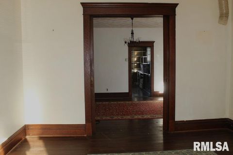 Tiny photo for 714 S MAIN Street, Kewanee, IL 61443 (MLS # QC4268076)