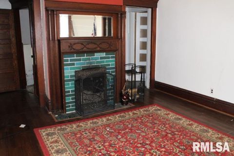 Tiny photo for 714 S MAIN Street, Kewanee, IL 61443 (MLS # QC4268076)