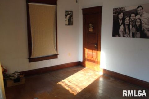 Tiny photo for 714 S MAIN Street, Kewanee, IL 61443 (MLS # QC4268076)