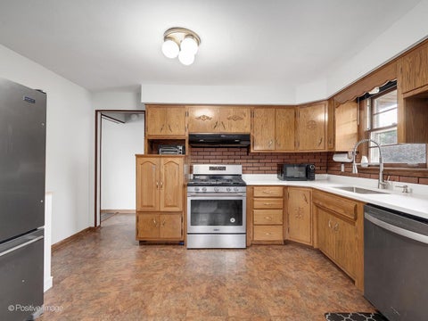 Tiny photo for 11146 84th Place, Willow Springs, IL 60480 (MLS # 12755586)