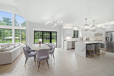 Tiny photo for 3818 Grand View Court, St. Charles, IL 60175 (MLS # 12729723)