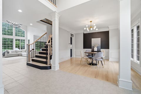 Tiny photo for 3818 Grand View Court, St. Charles, IL 60175 (MLS # 12729723)