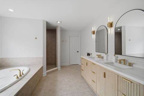 Tiny photo for 3818 Grand View Court, St. Charles, IL 60175 (MLS # 12729723)