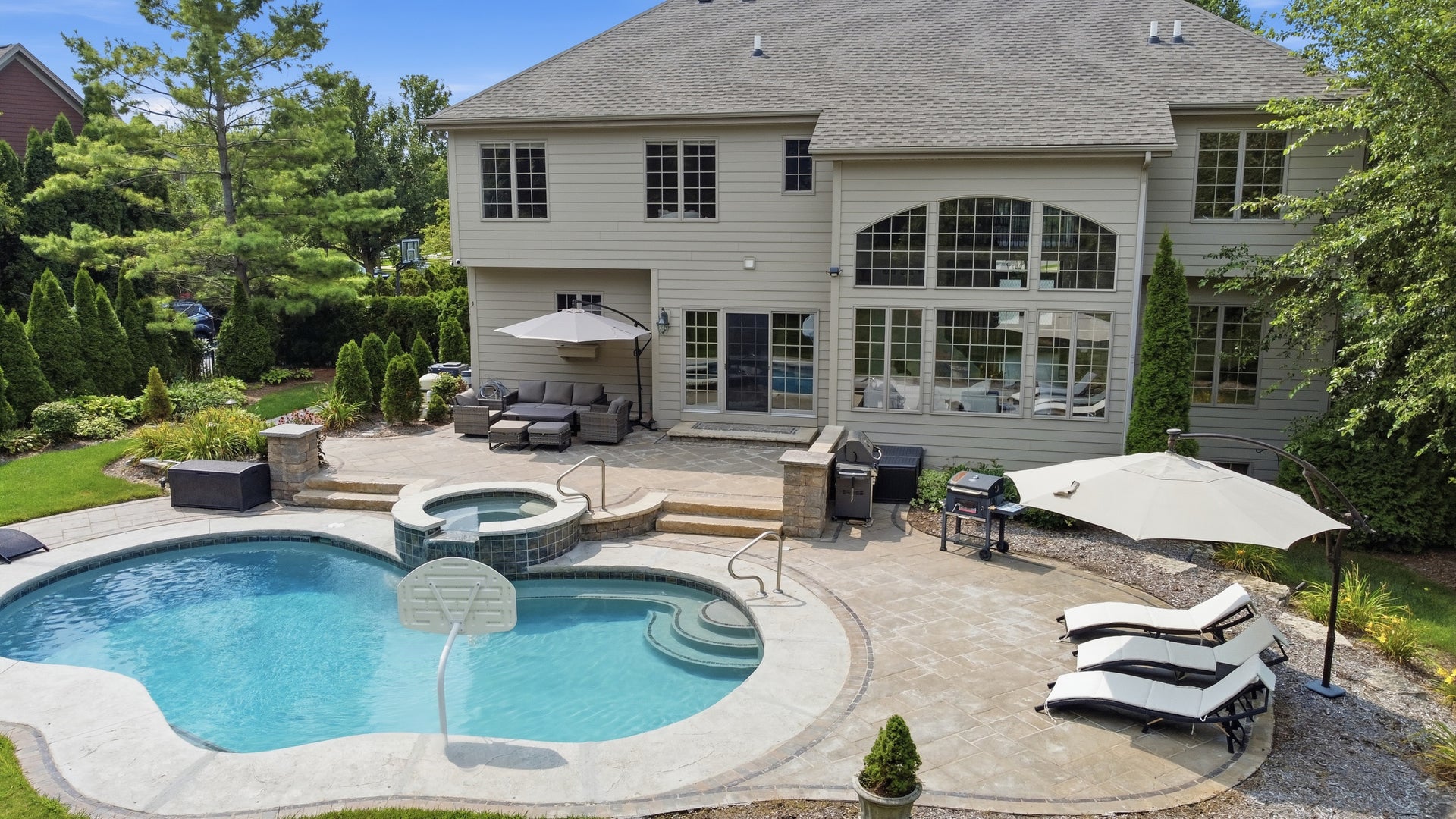3818 Grand View Court