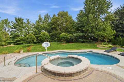 Tiny photo for 3818 Grand View Court, St. Charles, IL 60175 (MLS # 12729723)