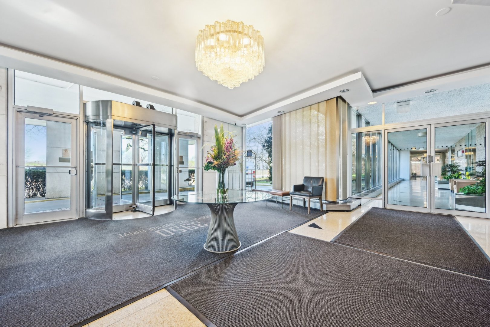 3950 N Lake Shore Drive 2209