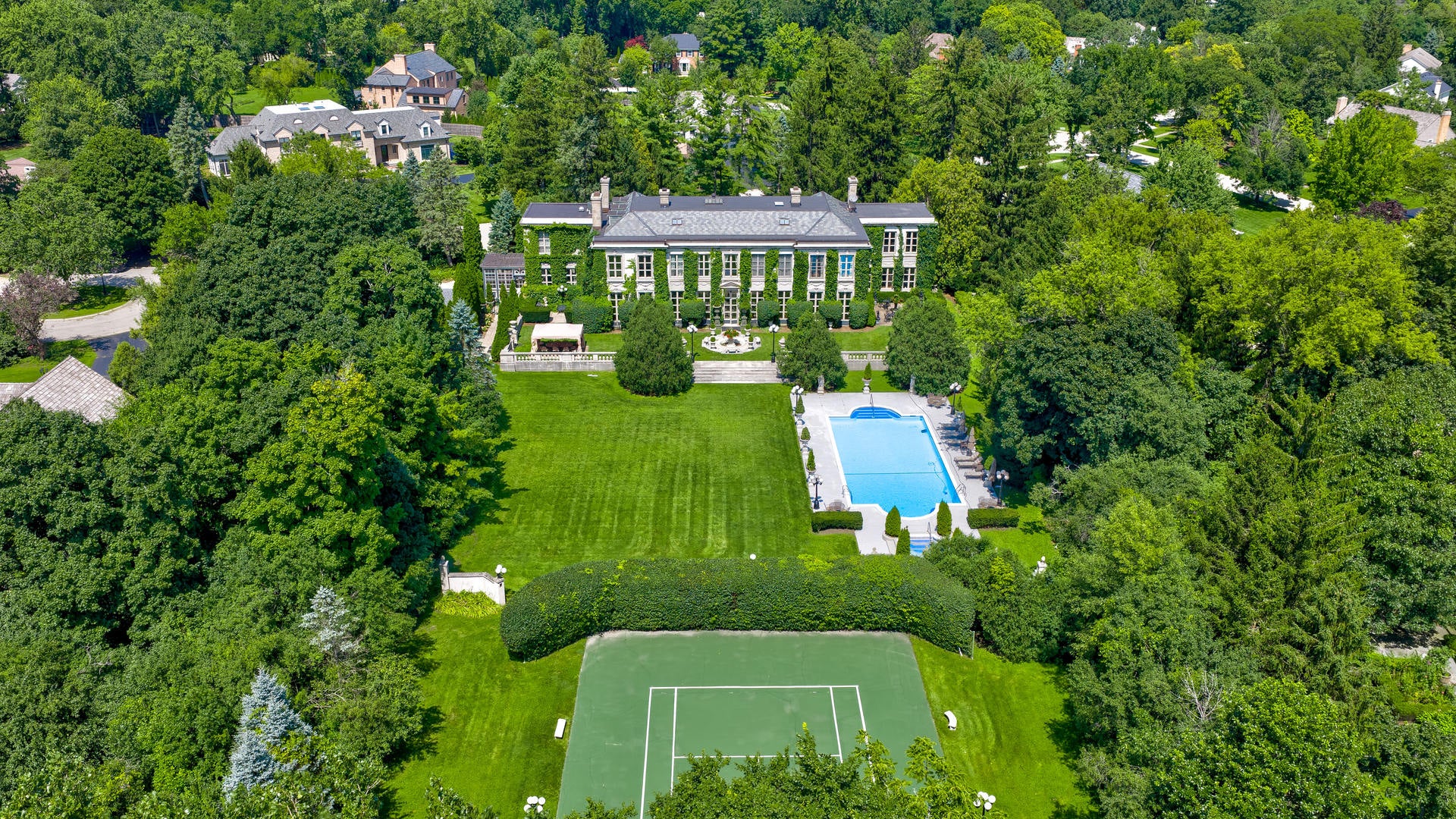 275 Sussex Lane