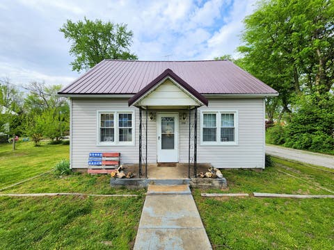 Tiny photo for 205 W Maple Street, Coulterville, IL 62237 (MLS # 12618330)