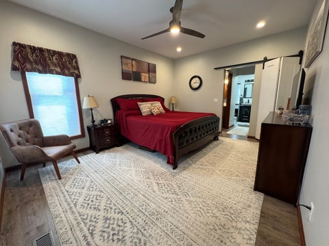 Tiny photo for 1404 Silverthorne Drive, Quincy, IL 62305 (MLS # 12752773)