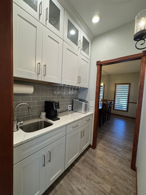 Tiny photo for 1404 Silverthorne Drive, Quincy, IL 62305 (MLS # 12752773)