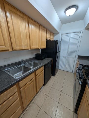 Tiny photo for 1756 Fayette WALK #C, Hoffman Estates, IL 60169 (MLS # 12660189)