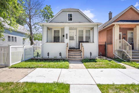 Photo of 13219 S Houston Avenue, Chicago, IL 60633 (MLS # 12680211)