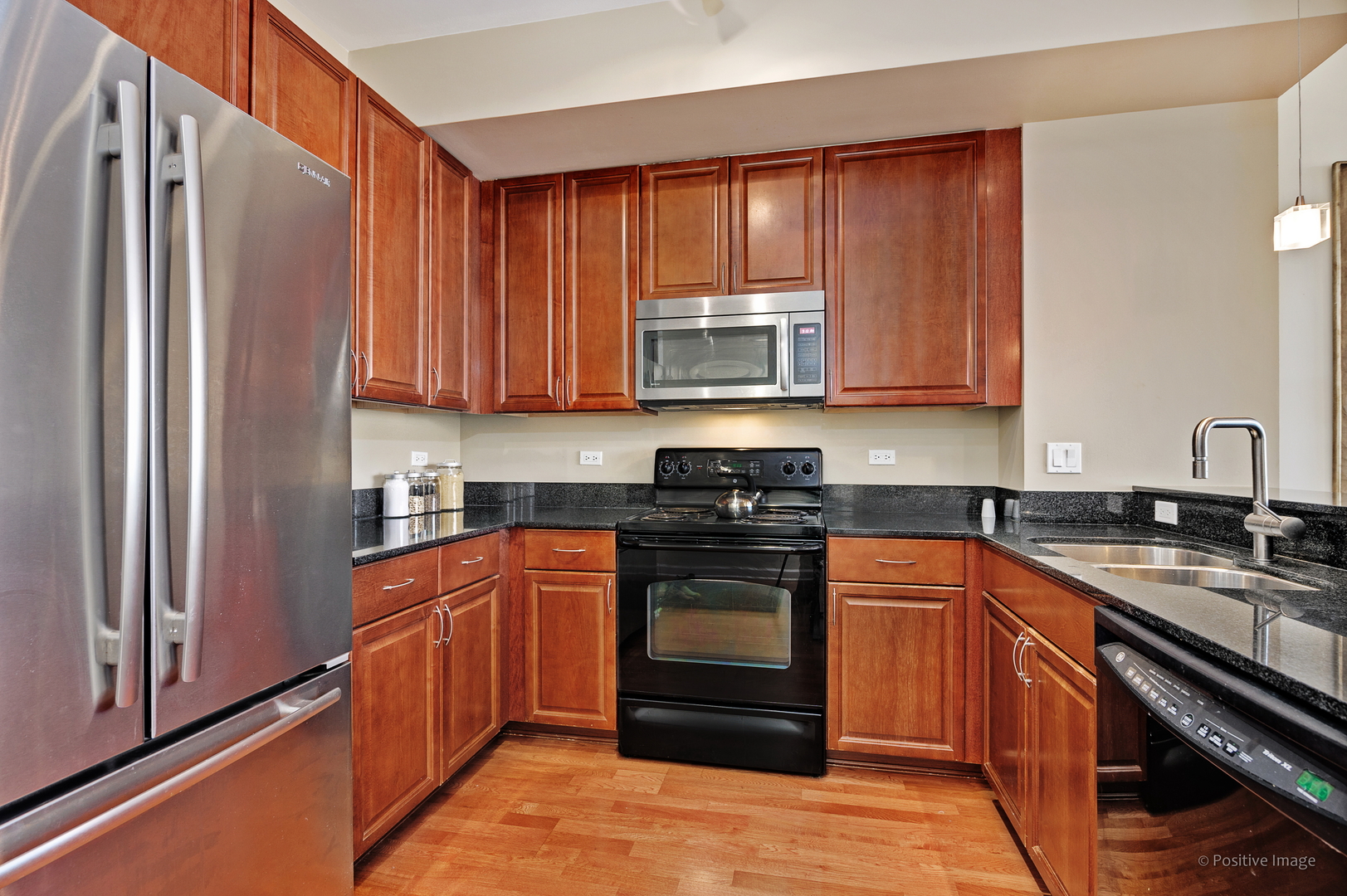 1841 S Calumet Avenue 1008