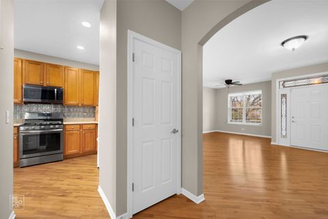 Tiny photo for 1870 Hampshire Drive, Hoffman Estates, IL 60192 (MLS # 12504127)