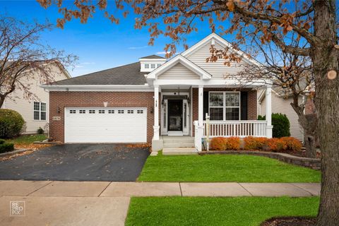 Photo of 1870 Hampshire Drive, Hoffman Estates, IL 60192 (MLS # 12504127)