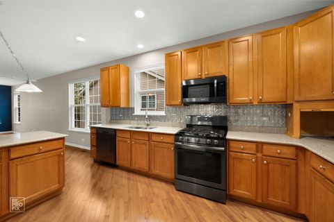 Tiny photo for 1870 Hampshire Drive, Hoffman Estates, IL 60192 (MLS # 12504127)