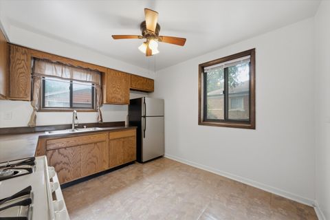 Tiny photo for 319 Oswego Street, Park Forest, IL 60466 (MLS # 12707285)