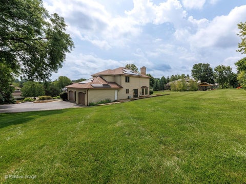 Tiny photo for 23 Squire Road, Hawthorn Woods, IL 60047 (MLS # 12711468)