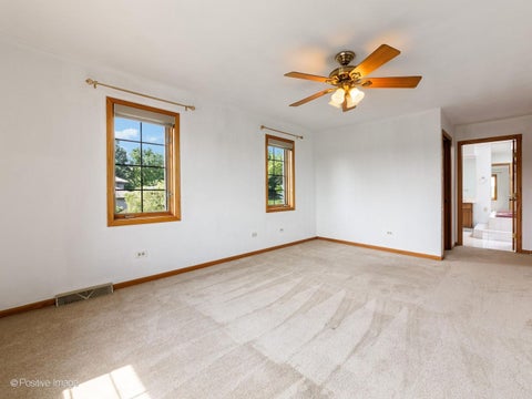 Tiny photo for 23 Squire Road, Hawthorn Woods, IL 60047 (MLS # 12711468)