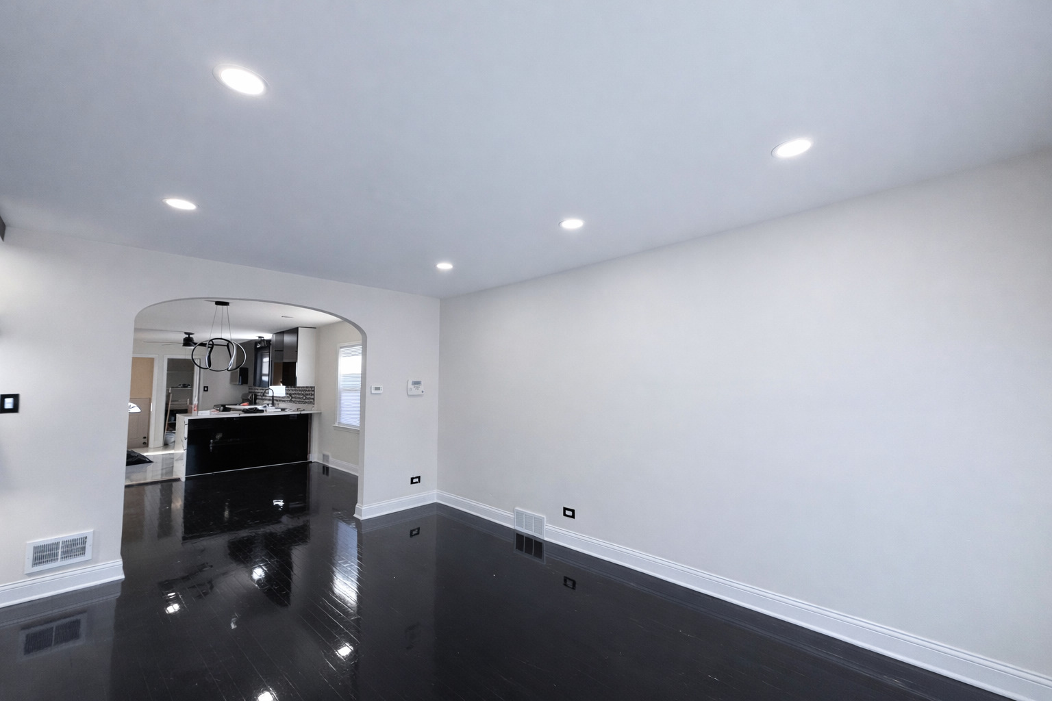 14233 S UNION Avenue