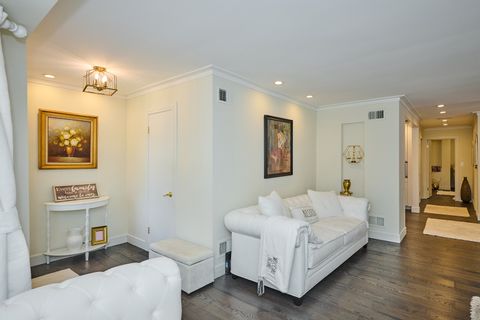 Tiny photo for 4828 W Berwyn Avenue, Chicago, IL 60630 (MLS # 12605268)