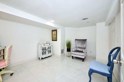 Tiny photo for 4828 W Berwyn Avenue, Chicago, IL 60630 (MLS # 12605268)