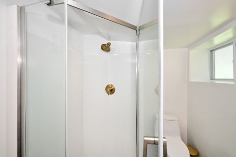 Tiny photo for 4828 W Berwyn Avenue, Chicago, IL 60630 (MLS # 12605268)